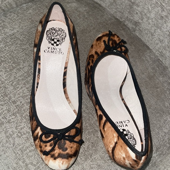 Vince Camuto Heels🤎🐾 - Picture 2 of 6